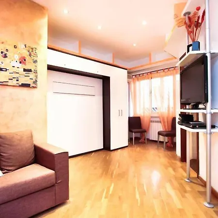 Petite In Ferienhaus