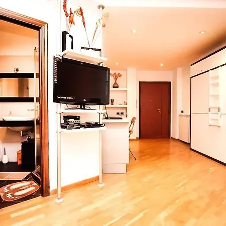 Petite In Feriehus *